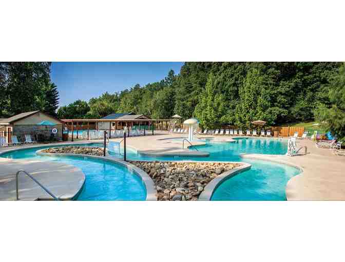 Enjoy 5 nights luxury condo @ Club Wyndham Resort at Fairfield Mountains + Fae Nectar