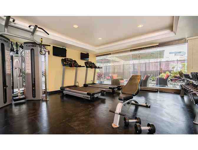 Enjoy 5 nights luxury condo @ Club Wyndham Royal Garden at Waikiki, Honolulu, HI+ Maui Br