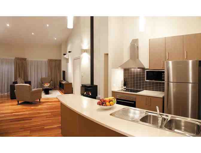 Enjoy 5 nights luxury condo @ Ramada Resort Seven Mile Beach, Mile Beach, TAS + Coal Valle