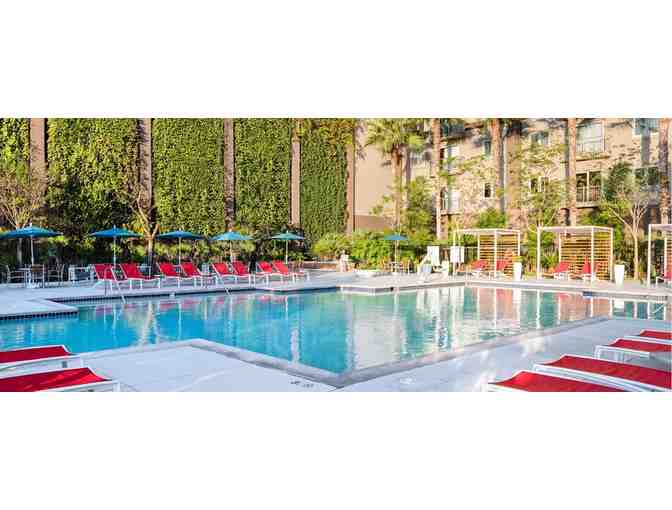 Enjoy 5 nights luxury condo @ WorldMark Anaheim, Anaheim, CA + Pali Wine Co. Credit