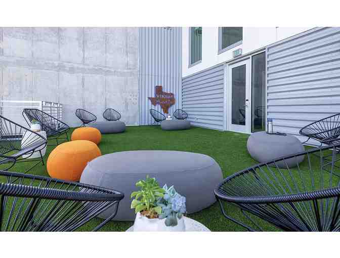 Enjoy 5 nights luxury condo @ WorldMark Austin, Austin, TX + Blurred Vines Credit