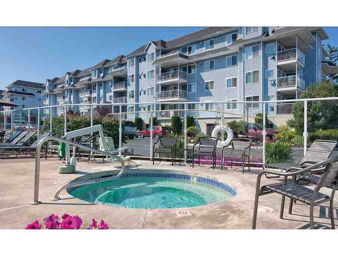 Enjoy 5 nights luxury condo @ WorldMark Birch Bay, Blaine, WA + Backyard Vineyards Credit