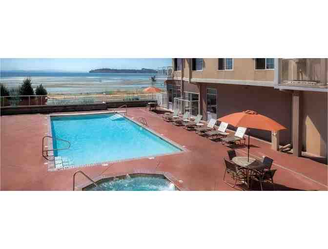 Enjoy 5 nights luxury condo @ WorldMark Blaine, Birch Bay, WA + GLM Wine Co. Credit