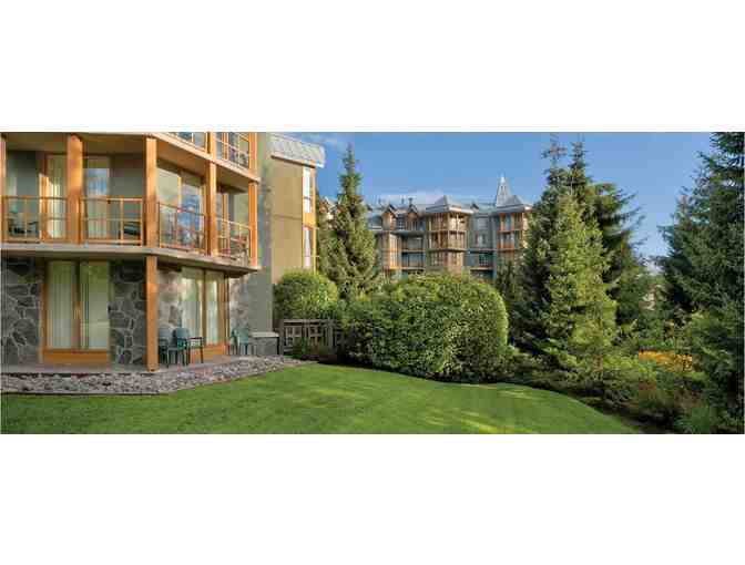 Enjoy 5 nights luxury condo @ WorldMark Cascade Lodge, Whistler, BC + Montis Distilling