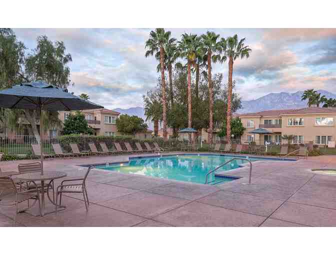 Enjoy 5 nights luxury condo @ WorldMark Cathedral City Palm Springs+ Luchador Brewing Comp
