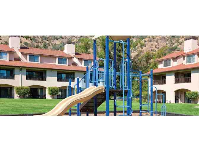 Enjoy 5 nights luxury condo @ WorldMark Clear Lake California + Bed & Barrel Credit