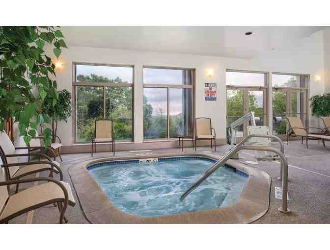 Enjoy 5 nights luxury condo @ WorldMark Galena Illonis + Massbach Ridge Winery Tasting Roo