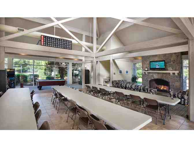 Enjoy 5 nights luxury condo @ WorldMark Gleneden Oregon + Depoe Bay Winery Credit