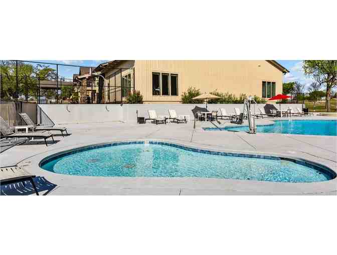 Enjoy 5 nights luxury condo @ WorldMark Grand Lakes, OK + Monkey Island Winery And Cottage