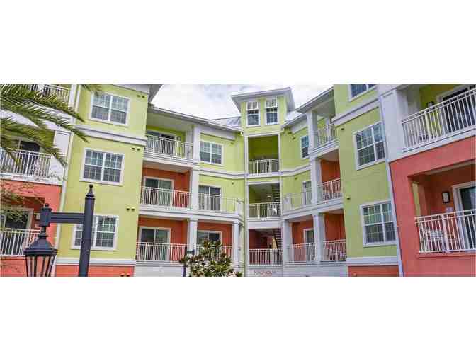 Enjoy 5 nights luxury condo @ WorldMark Kingstown Reef Orlando, Fl +The Winery & Tasting R