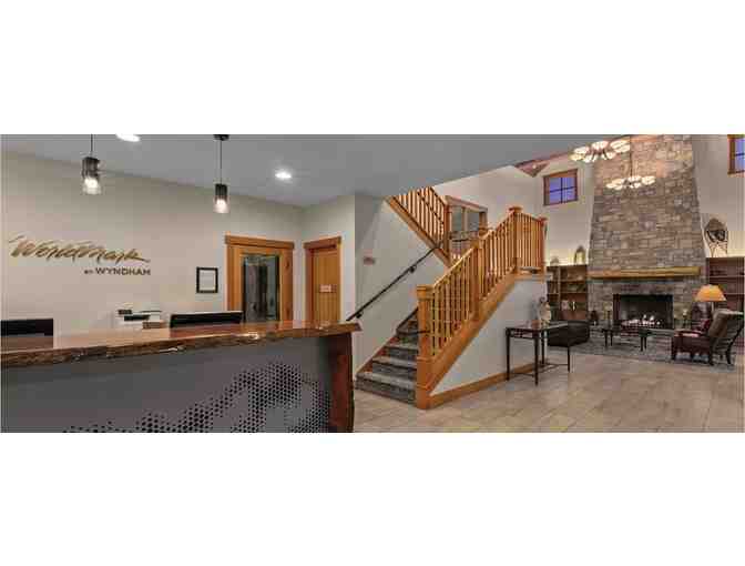 Enjoy 5 nights luxury condo @ WorldMark Lake House Chelan, Washington + One Wines Credit