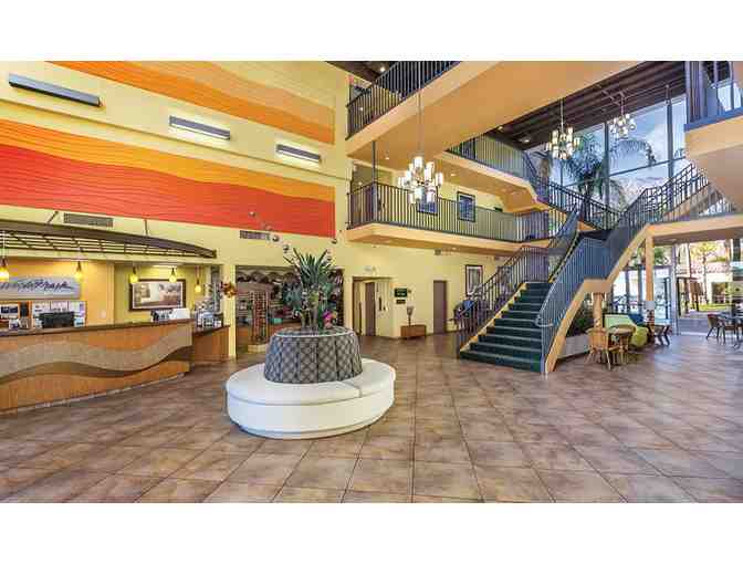 Enjoy 5 nights luxury condo @ WorldMark Palm Springs, Palm Springs, CA+ Las Palmas Brewing