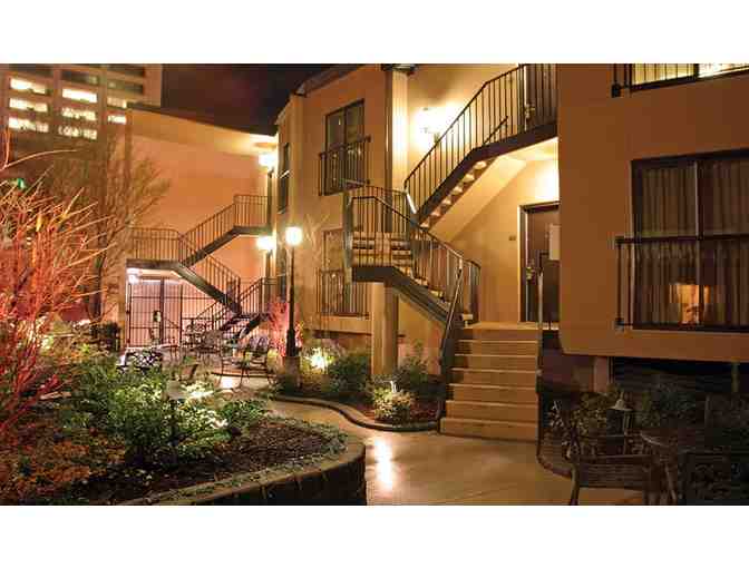 Enjoy 5 nights luxury condo @ WorldMark The Camlin, Seattle, WA