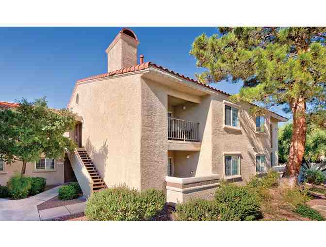 Enjoy 5 nights luxury condo @ WorldMark Spencer Street, Las Vegas, NV + Grape Expectations