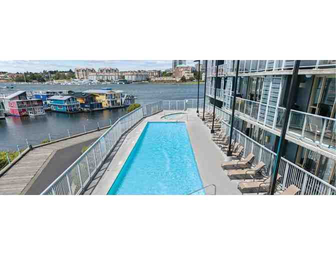 Enjoy 5 nights luxury condo @ WorldMark Victoria, Victoria, BC + Whistle Buoy Brewing Comp