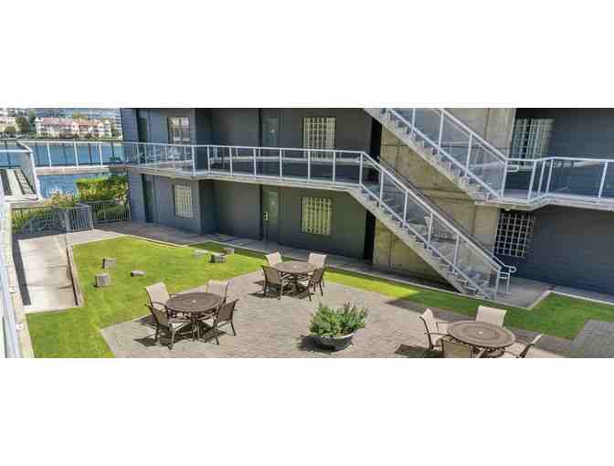 Enjoy 5 nights luxury condo @ WorldMark Victoria, Victoria, BC + Whistle Buoy Brewing Comp