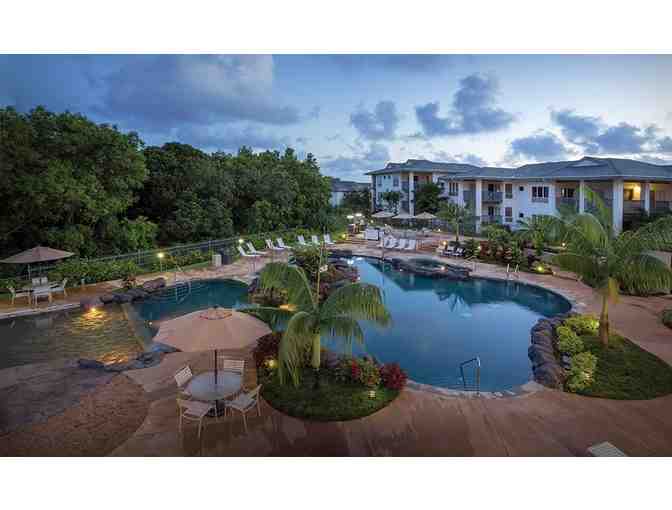 10-Night Kauai & Oahu Getaway for Up to 6 Guests! + Gift - Photo 2