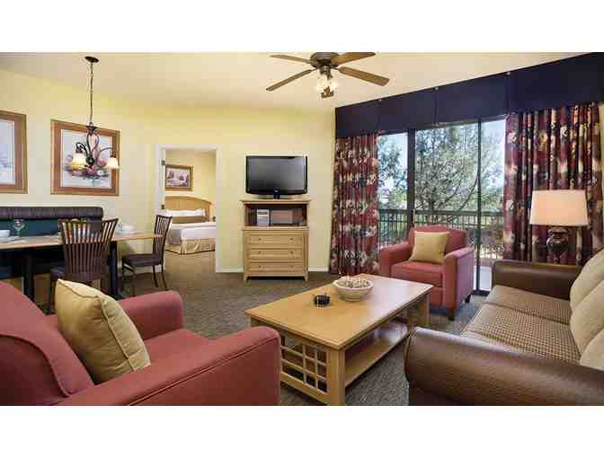 4 Night Stay at Club Wyndham Sedona with Helicopter Tour & Winery Gift Card in AZ + Gift - Photo 3