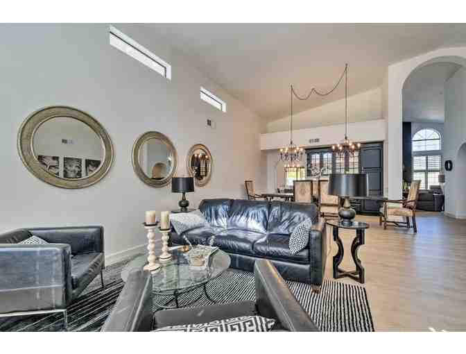 4-Night Stay in 4-Bedroom Pool House with Hot Balloon Experience + Gift - Photo 8