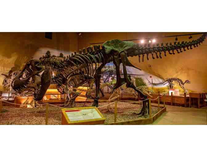 5 night Golf Getaway in Wyoming with Country Artist Bobby Chitwood + Gift - Photo 1