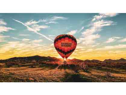 5-Night Napa Valley Waterfront Stay + Sunrise Hot Air Balloon Ride + Gift