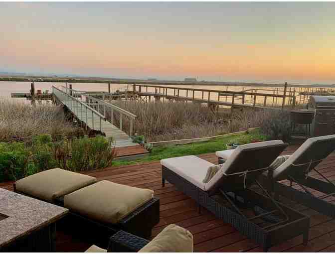 5-Night Napa Valley Waterfront Stay + Sunrise Hot Air Balloon Ride + Gift - Photo 4