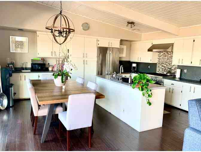 5-Night Napa Valley Waterfront Stay + Sunrise Hot Air Balloon Ride + Gift - Photo 8