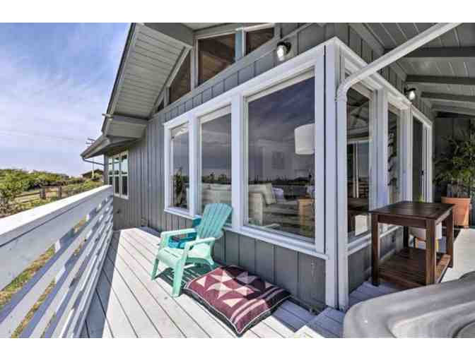 Mendocino Coast Escape: 5-Night Ocean-View Cottage with Private Beach & Skunk Train Advent - Photo 5