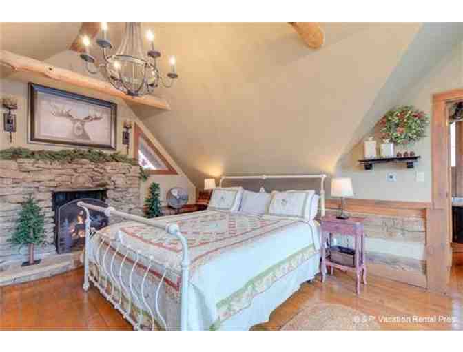 4 night stay Historic Log Cabin with Smoky Mountain Zipline Adventure + Gift - Photo 4