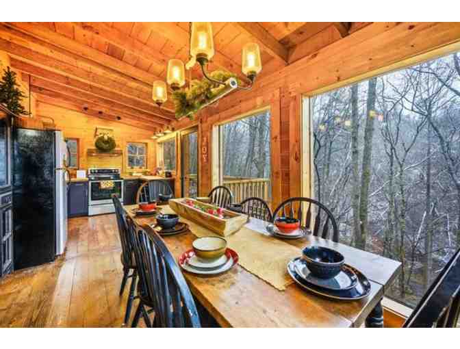 4 night stay Historic Log Cabin with Smoky Mountain Zipline Adventure + Gift - Photo 8