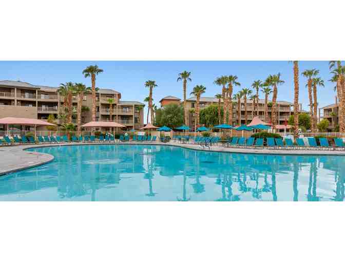 4-Night Luxury Stay at Club Wyndham for 6 + Palm Springs Surf Club Experience + Gift - Photo 5