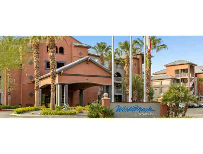 4-Night Luxury Stay at Club Wyndham for 6 + Palm Springs Surf Club Experience + Gift - Photo 9
