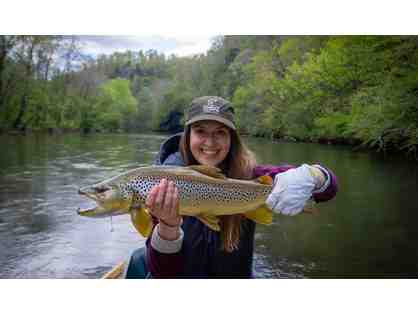 5 night Luxury Tennesse Cabin with Private Fly Fishing + Gift