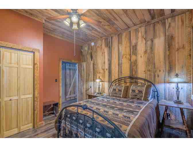 5 night Luxury Tennesse Cabin with Private Fly Fishing + Gift - Photo 11