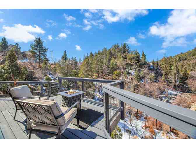 5 nights Unique Custom-Built Mountain Retreat with Hot Tub &mdash; Running Springs, CA + Gift - Photo 2