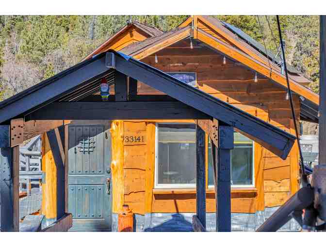 5 nights Unique Custom-Built Mountain Retreat with Hot Tub &mdash; Running Springs, CA + Gift - Photo 7