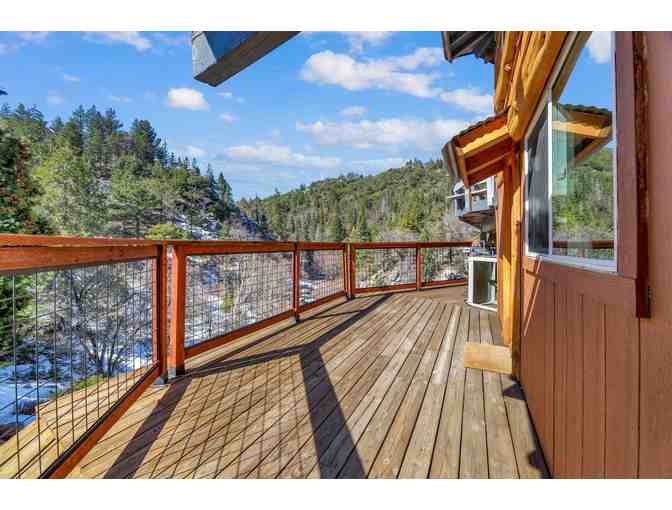 5 nights Unique Custom-Built Mountain Retreat with Hot Tub &mdash; Running Springs, CA + Gift - Photo 8