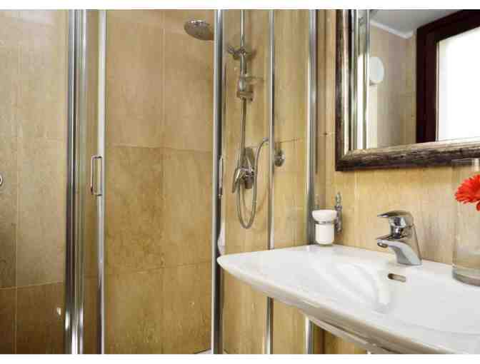 Three Nights in Venice + Gondola Ride