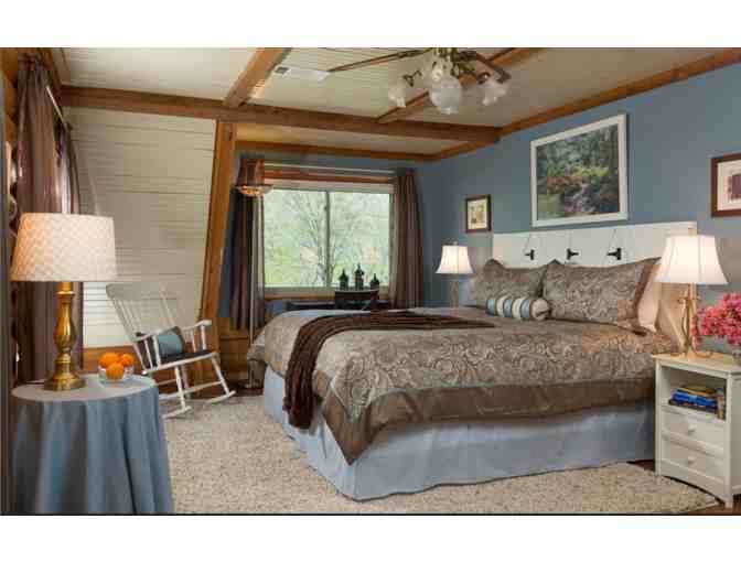 3 Nights at Most Charming B&B in Arkansas!