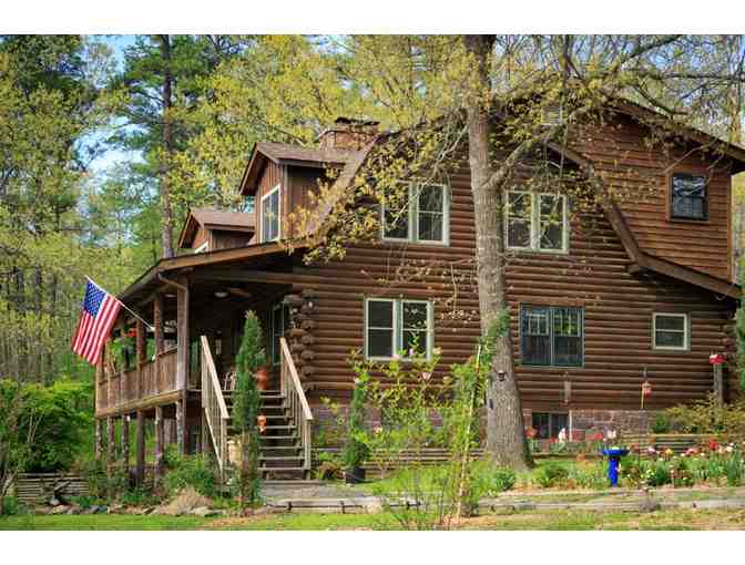 3 Nights At Most Charming B&B In Arkansas! | BiddingForGood