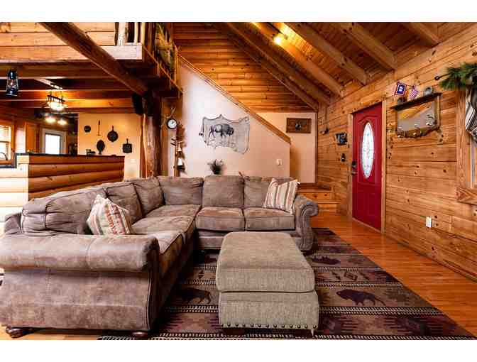 3 Nights in the Bison Overlook Lodge!