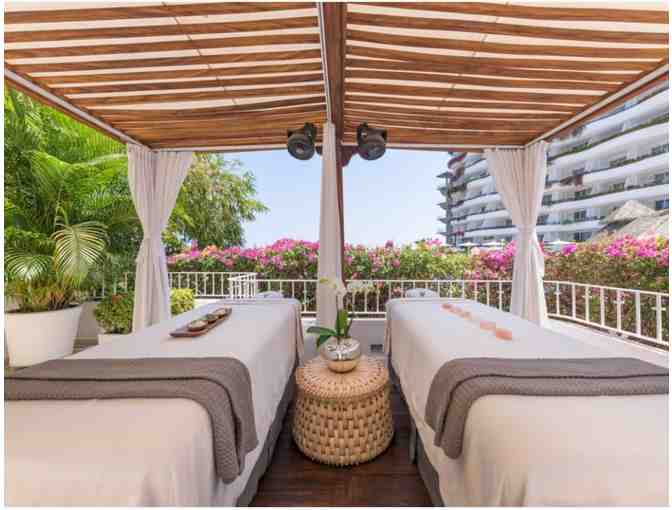 Luxurious Escape to Puerto Vallarta