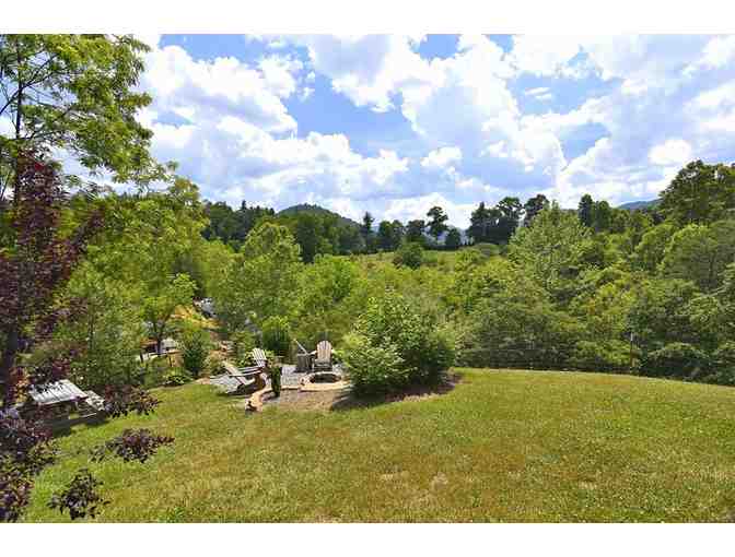 2 Nights in the Bison Overlook Lodge