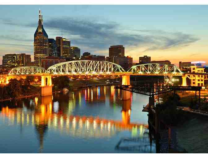 2 Nights in Nashville + Food Tour!