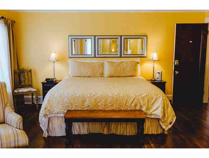 One Night at The Leonard at Logan B&B