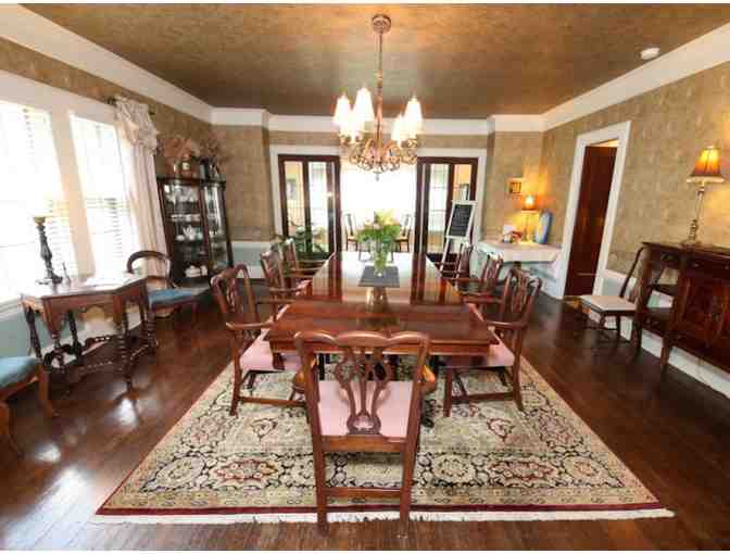 One Night at The Leonard at Logan B&B