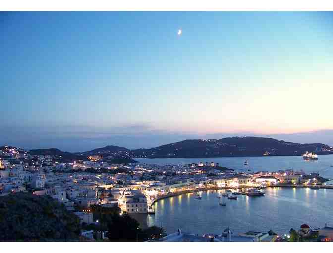 5 Nights in Luxurious Mykonos Villa