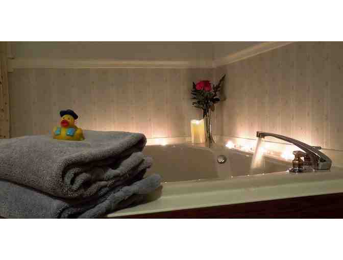 Romantic Getaway to the Candlelite Inn B&B