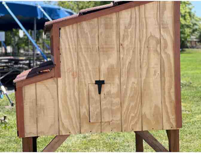 Chicken Coop built by the SWSF Senior Class!