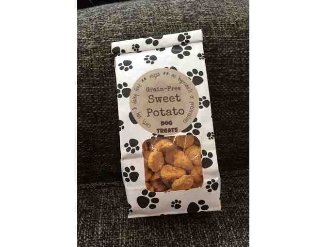 Puptacular basket of  Doggo Toys,Treats & more!